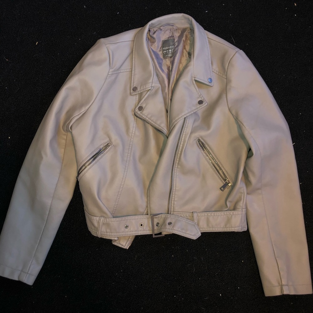 Grey Leather Jacket With Zip Pockets And Buckle